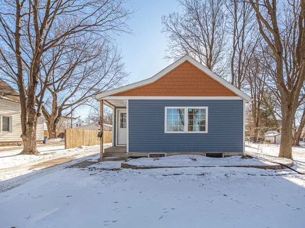 337 14th St NW, Faribault, MN 55021