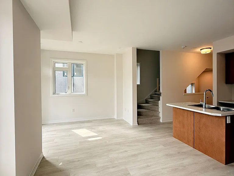 660 Colborne St W #140 — Photo 16