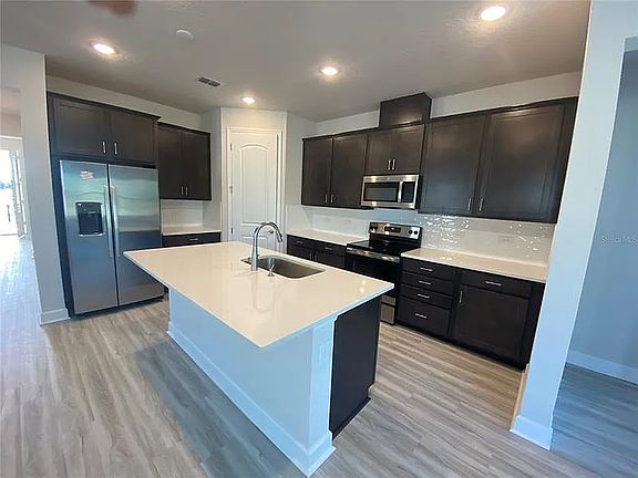 5th image of 10427 Spring Lake Dr
