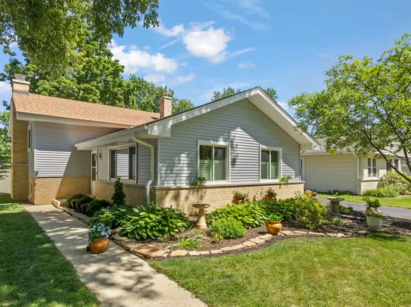 257 S Milton Ave, Glen Ellyn, IL 60137