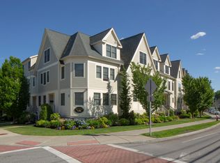 19 Chatham Way, Watertown, MA 02472