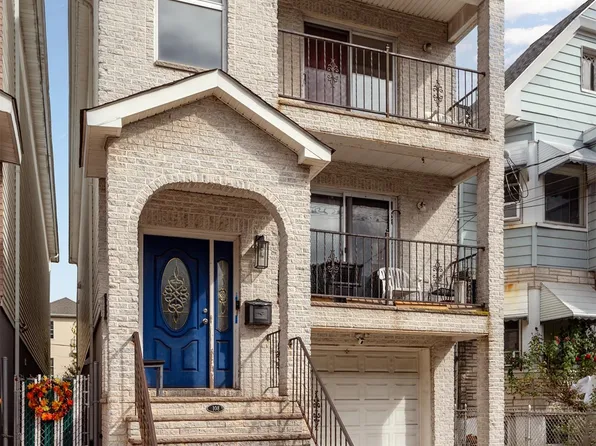 108 Claremont Avenue image 19 of 20