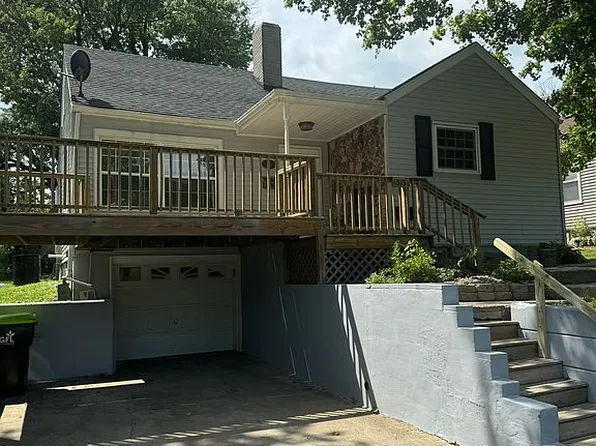 515 N Moffet Ln, Decatur, IL 62522