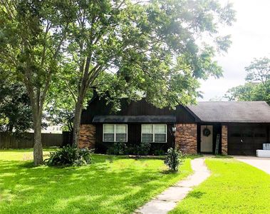 1912 Circle Dr, Bay City, TX, 77414