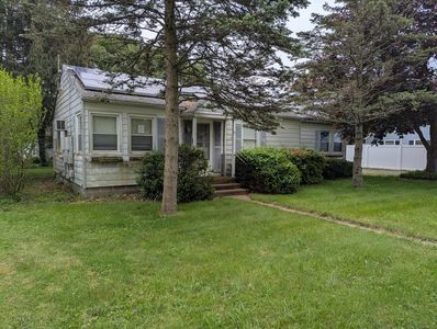 52 Chalker Beach Road, Old Saybrook, CT, 06475