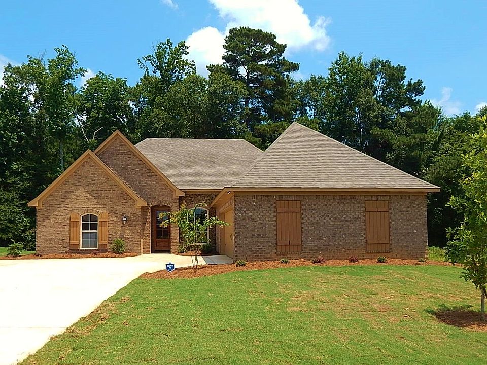 1st image of 198 Belle Oak Dr