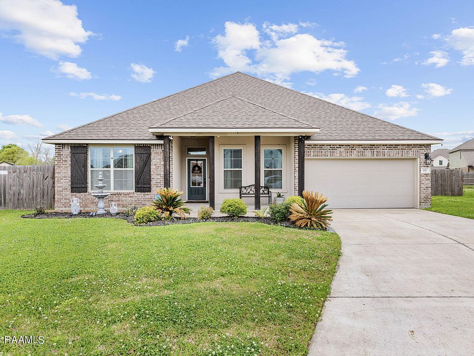 1st image of 111 Verger Dr
