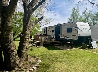 24/22 Woodhaven Dr E, Sublette, IL 61367