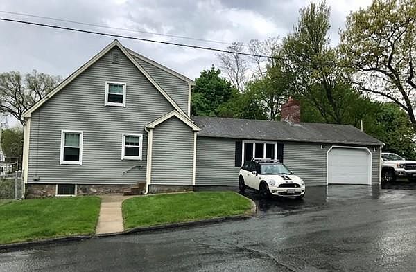 2nd image of 19 Forest St