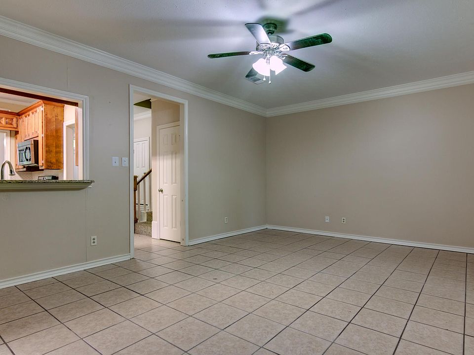 1st image of 3520 Wyatt Ln