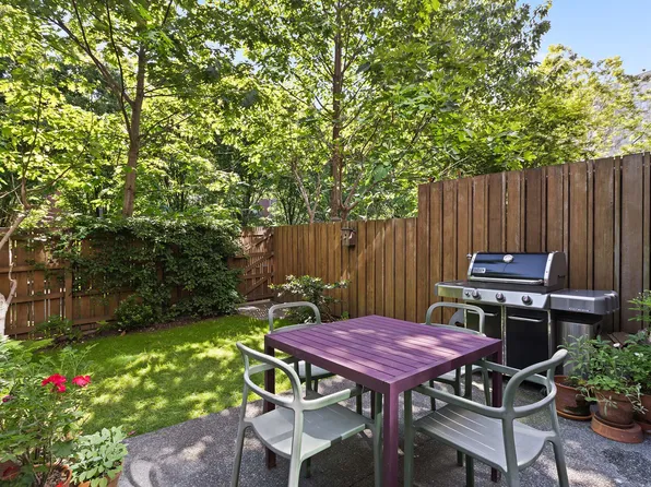 27 Clermont Avenue image 7 of 18