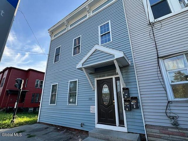 4th image of 105 2nd Avenue