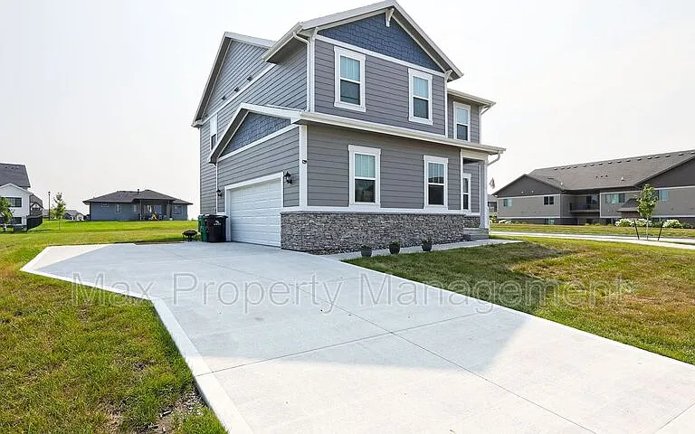 2302 SW 23rd St — Photo 37