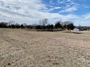 102 Chicken Field Rd, Whitewright, TX 75491