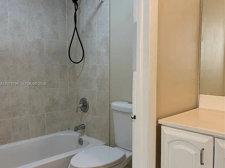 10865 SW 112th Ave #313 — Photo 4