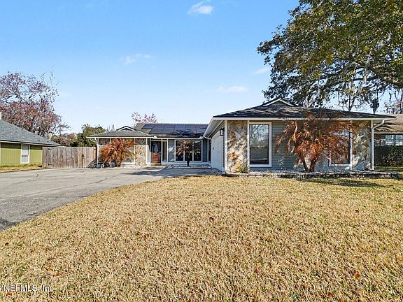 2nd image of 461 KEVIN Drive