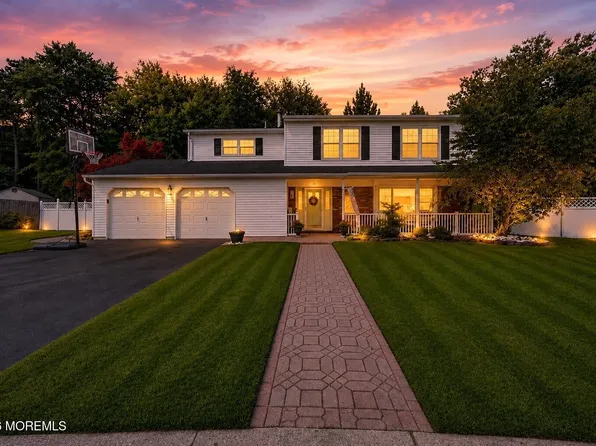18 Cidermill Court, Howell, NJ 07731