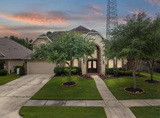 12953 Lake Parc Bend Dr, Cypress, TX 77429