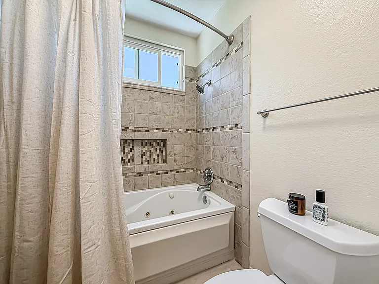 2111 Peak Pl — Photo 26