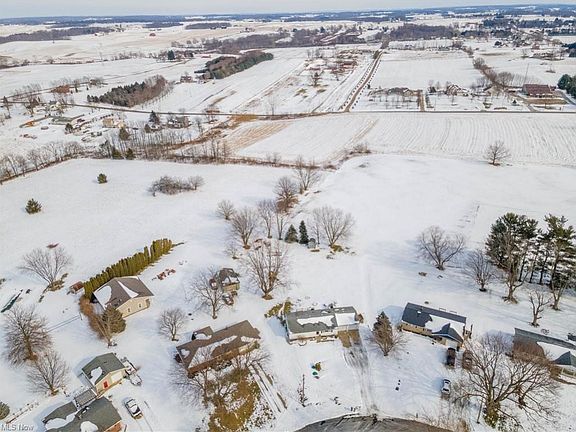 3rd image of 4516 Foster Dr