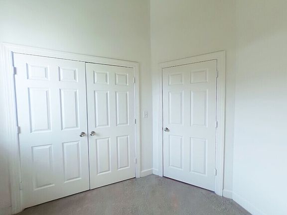4th image of 302 N Goshen St Room 205