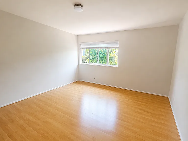 9692 Melinda Cir — Photo 2