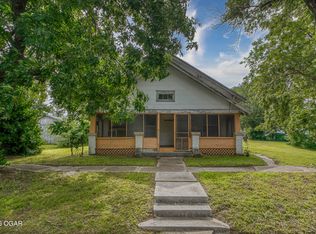 208 S 2nd St, Jasper, MO 64755
