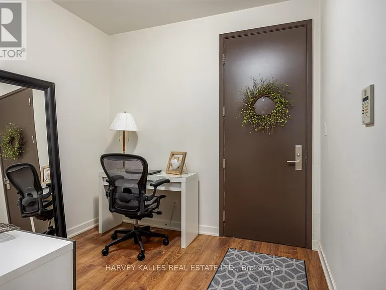 380 Macpherson Ave #441 — Photo 2