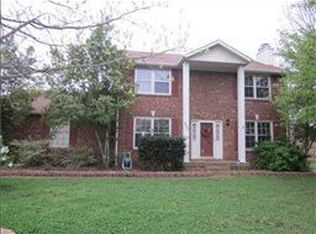 800 Pembrook Pl, Clarksville, TN 37042