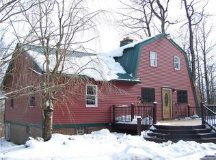 8090 Lewis Rd, Holland, NY 14080