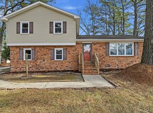 112 Deborah Dr, Suffolk, VA 23434