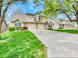 14926 Riggs St, Overland Park, KS 66223