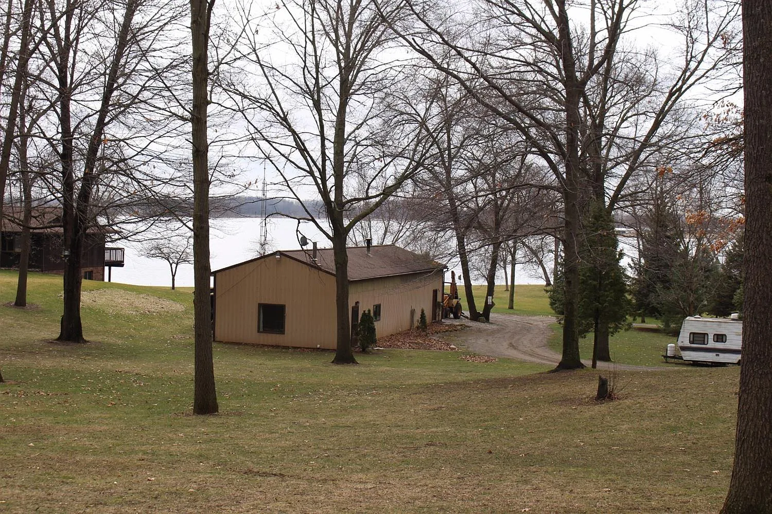 90 Goose Lake Rd photo 1