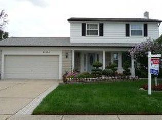 16112 Durell Dr, Macomb, MI 48044