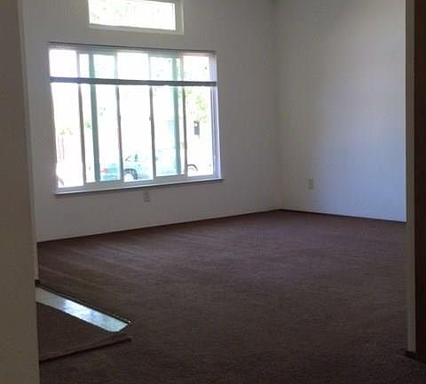 2nd image of 8522 Willow Grove Way