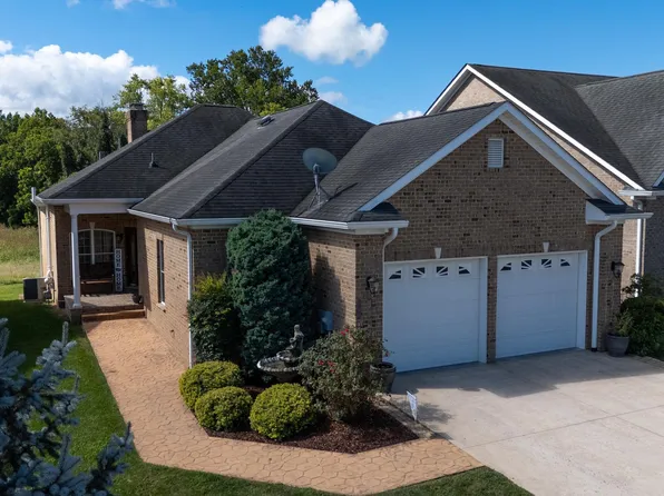 104 Courtyard Ter, New Market, VA 22844