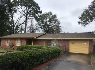 204 Spruce Rd, Brunswick, GA 31525