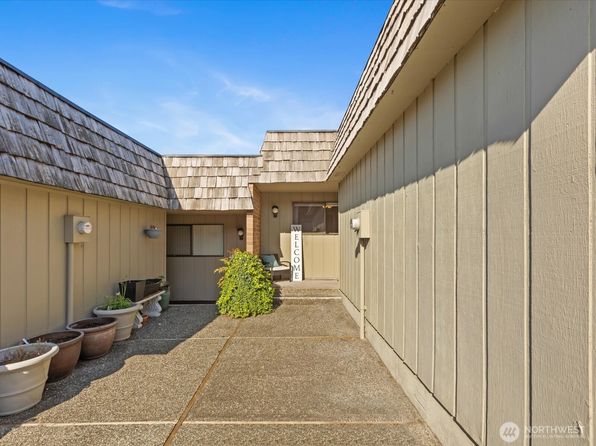 12492 Gwen Drive #8, Burlington, WA 98233