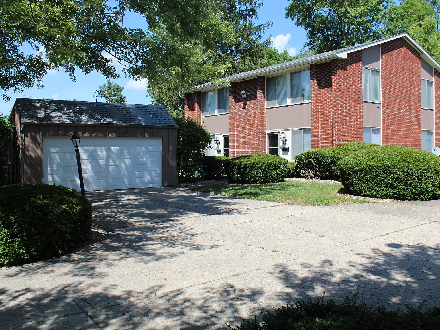 Earlham View Townhouses — Photo 2