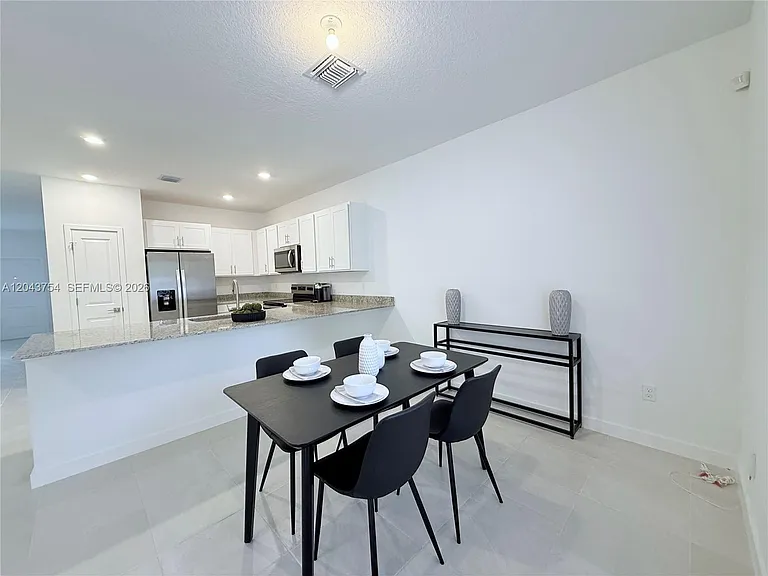 6007 Coralberry St — Photo 12