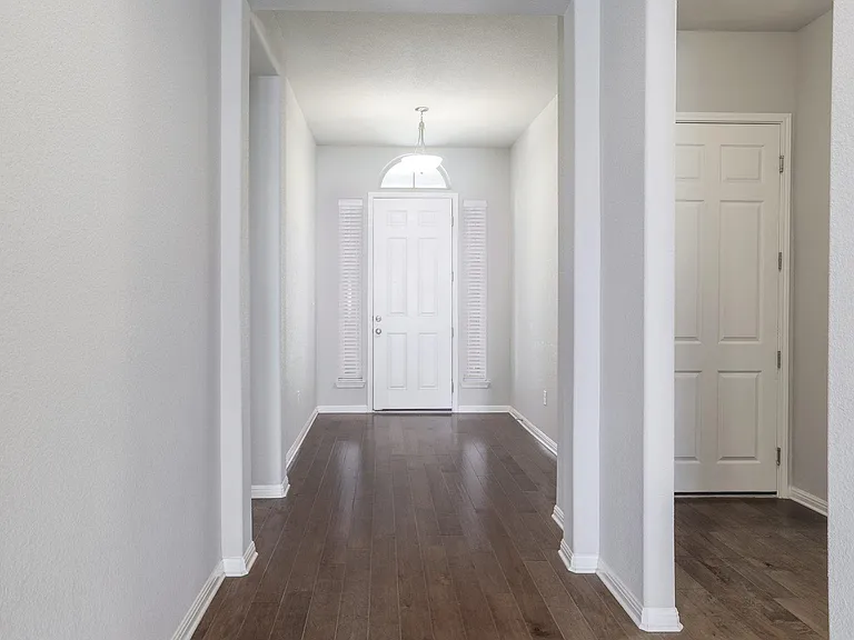 724 Kingston Pl — Photo 24