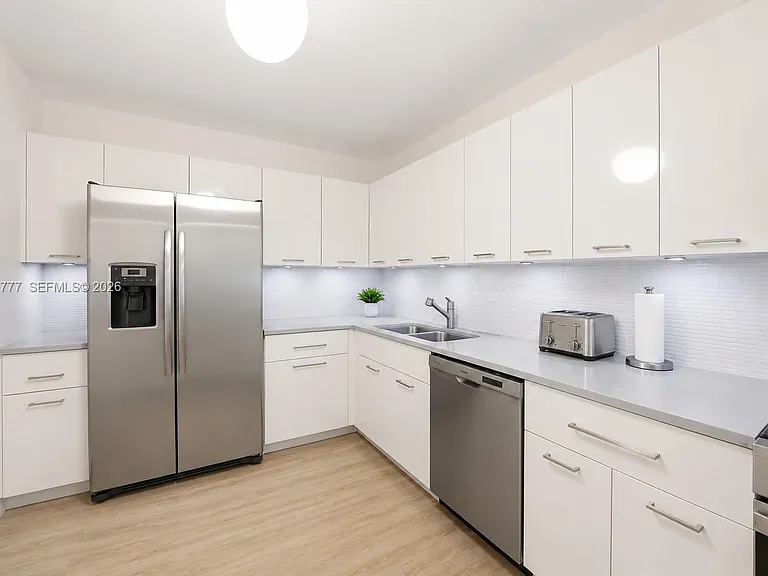780 NE 69th St #505 — Photo 5