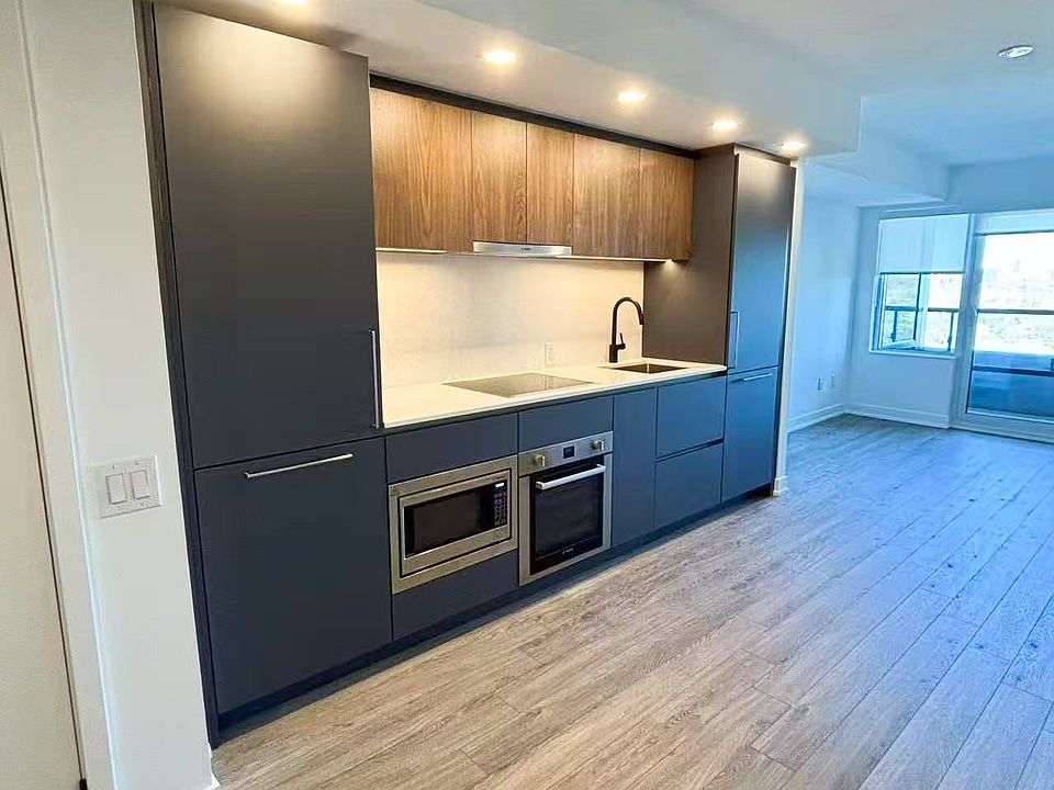 1st image of 609 Sherbourne St #1305