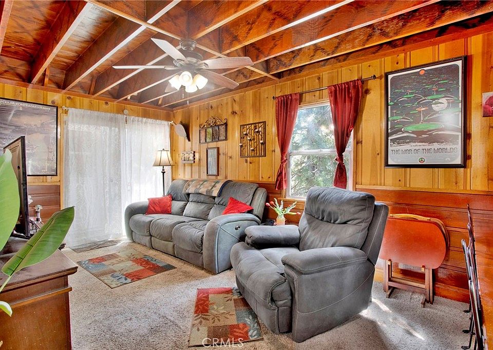 1st image of 661 Virginia Ct