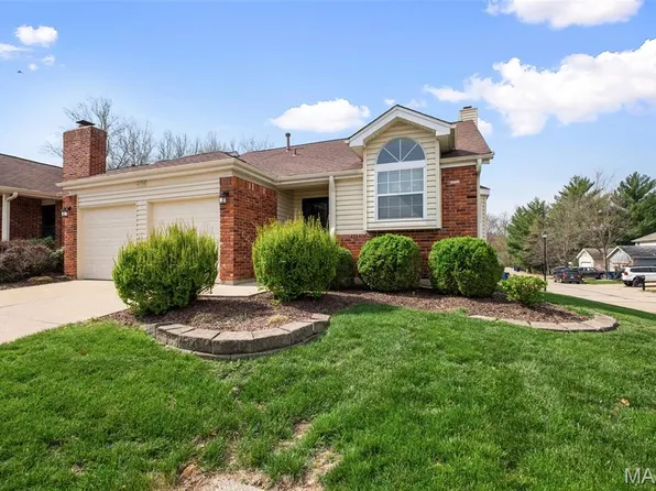 12792 Bennington Common Ln, Saint Louis, MO 63146