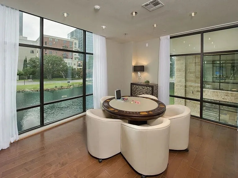 Broadstone Post Oak — Photo 17