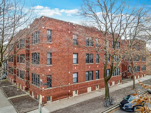 2nd image of 4715 N Leavitt St #2