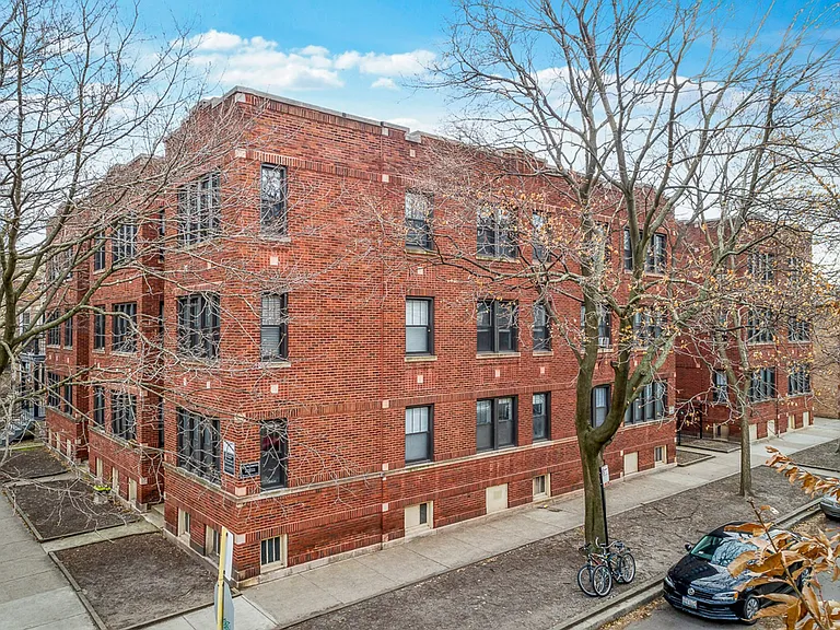 4715-25 N. Leavitt / 2175-79 W. Giddings — Photo 2