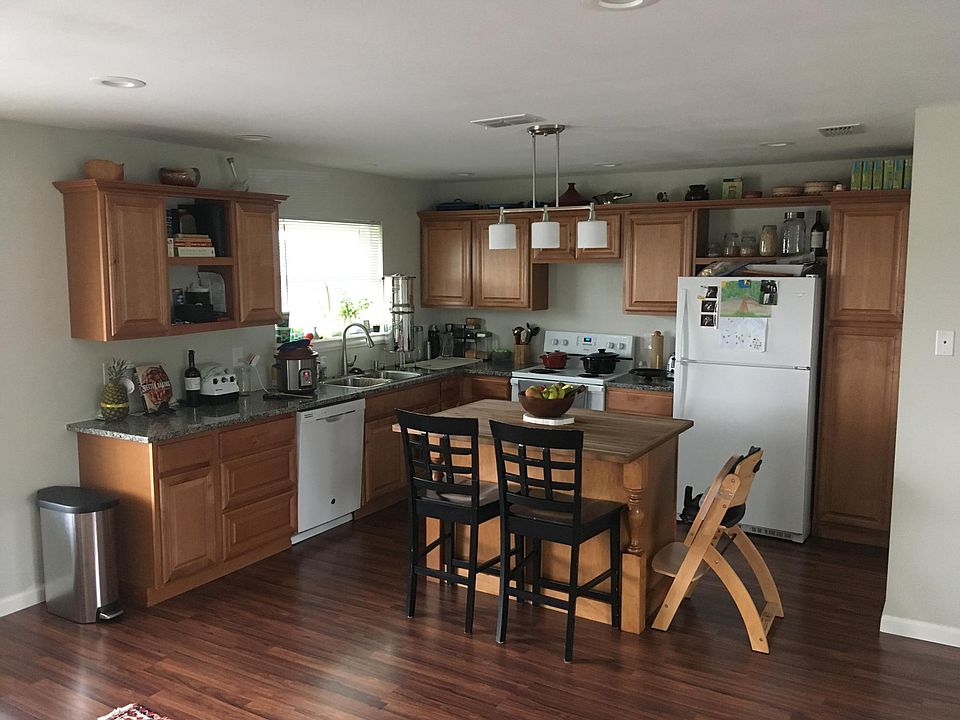 Kitchen area seen from the living room
