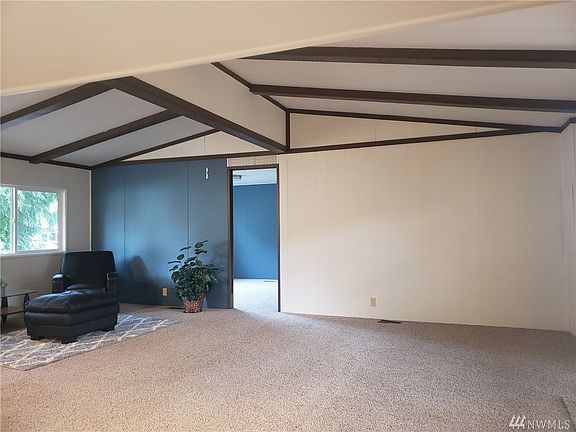5th image of 8806 52nd Avenue Ct E